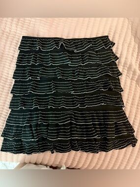 Max Studio Black and White Ruffle Mini Skirt